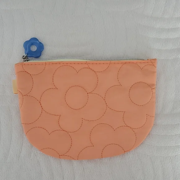 Make-up Bundle - Picture 4 of 11